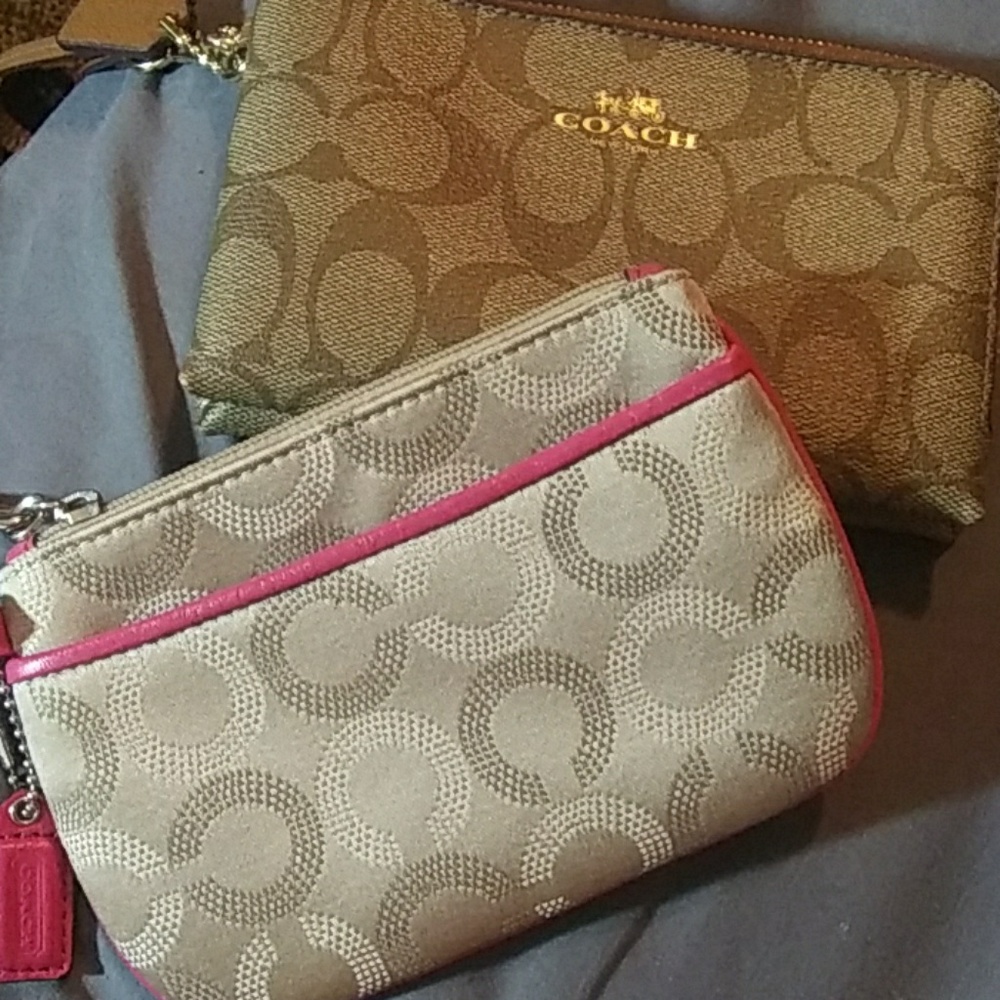 Coach wristlist